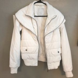 Women’s White Guess Puffer Jacket New without Tags